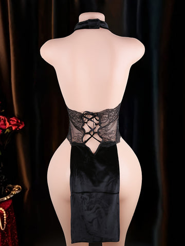 Voile Cramoisi – Élégante nuisette en dentelle avec décolleté en V